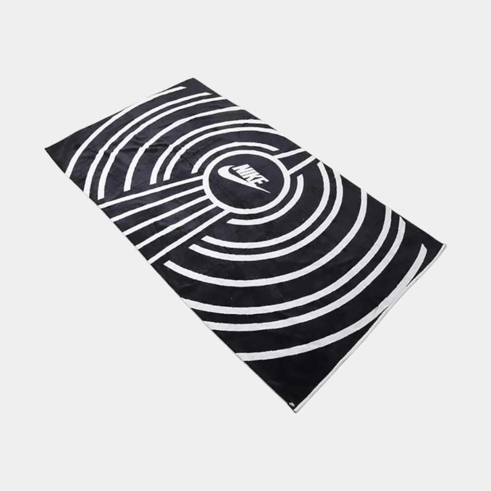  NIKE OVERSIZED BEACH TOWEL RETRO BLACK/WHITE OSFM